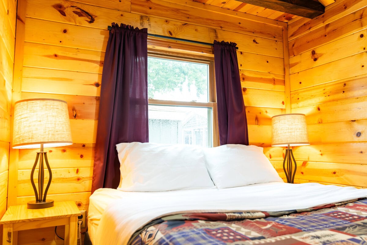 Buffalo City, Wi 6 Big River Escape Cabins-26
