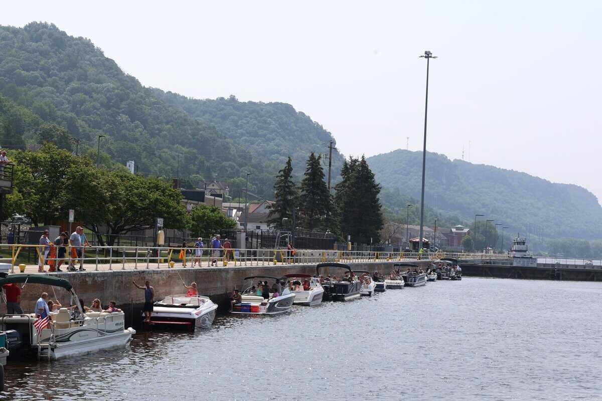 Lock And Dam 4